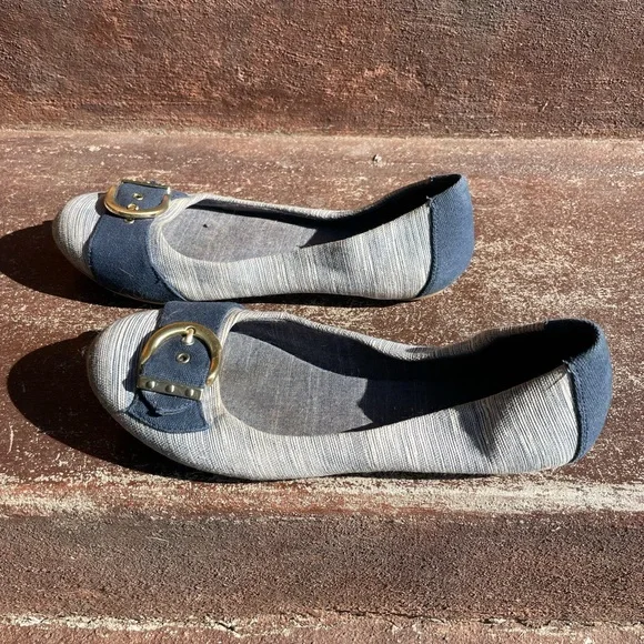 Dr Scholl’s Women’s 10 Ballet Flats with Gold Buckle- Darling! - Picture 1 of 6